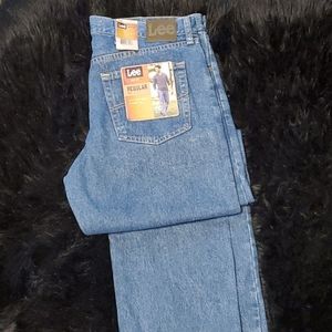 2/$15🦋 NWT Lee Jeans